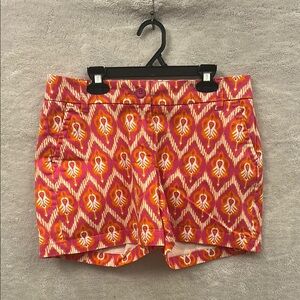 Crown & Ivy Pink and Orange Geometric Bermuda Shorts